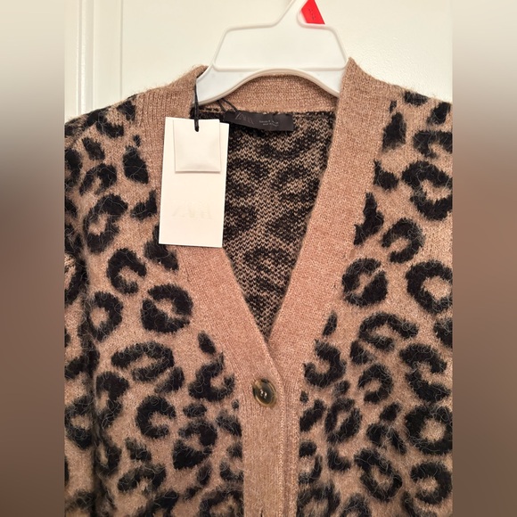 Zara Oversized Animal Jacquard Knit Cardigan - Picture 3 of 4